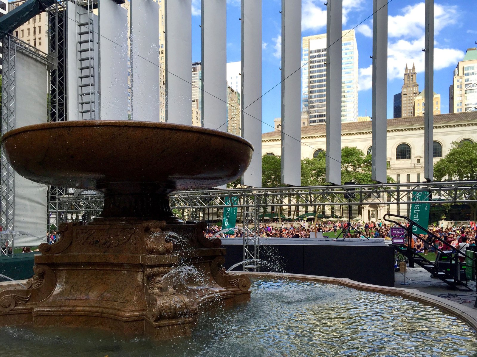 Bryant Park fountain and the New York Public Library